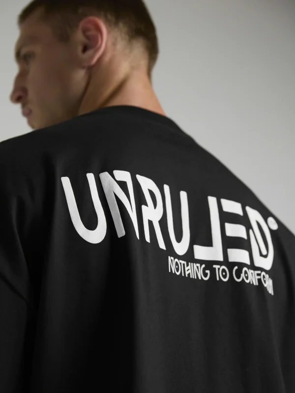 en's black oversized T-shirt from the UNRULED INSIDE Collection.